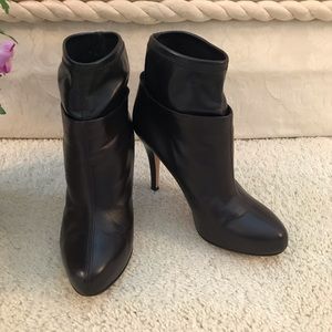 Barney’s NY Coop sz 36 1/2  brown leather booties.